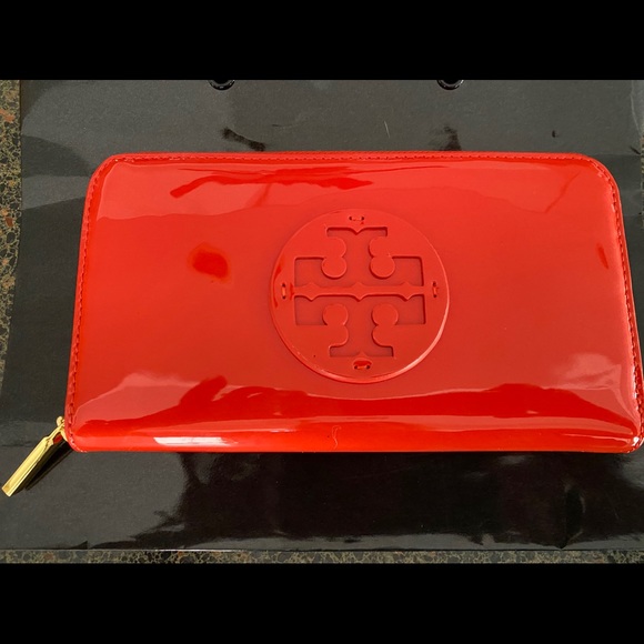 Tory Burch Handbags - TORY BURCH | POPPY RED | STACKED PATENT ZIP WALLET